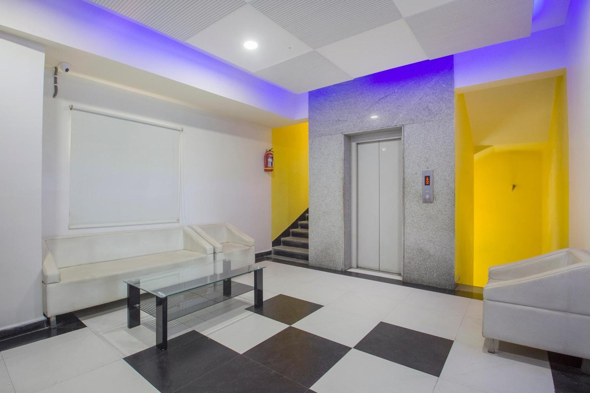 Hotel O Palak Residency Near Erragadda Metro Station Hyderabad Eksteriør bilde