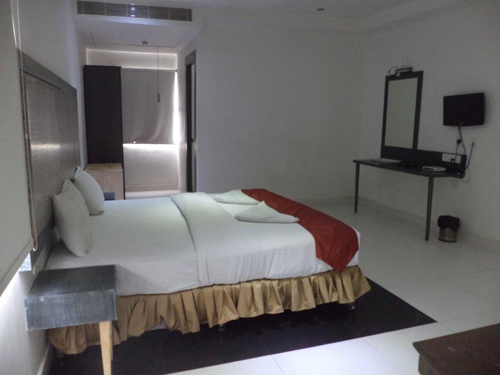 Hotel O Palak Residency Near Erragadda Metro Station Hyderabad Rom bilde