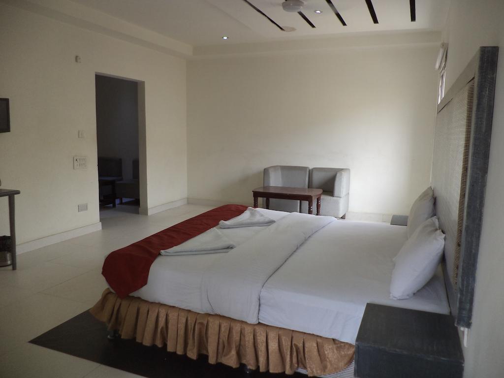 Hotel O Palak Residency Near Erragadda Metro Station Hyderabad Rom bilde