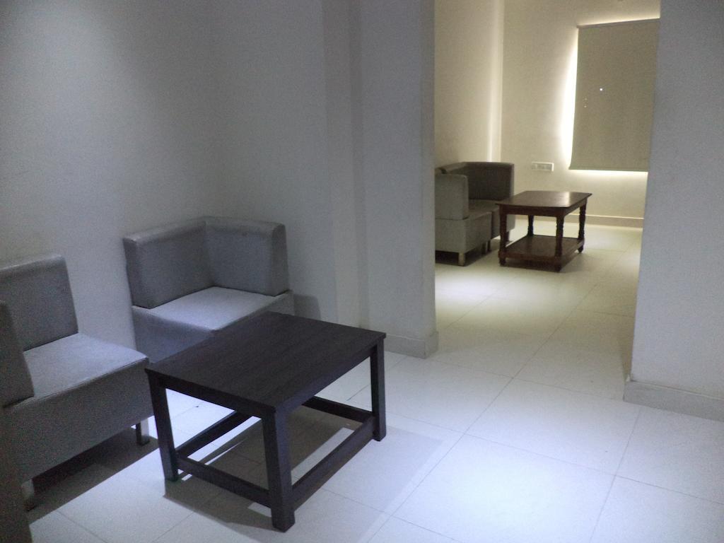 Hotel O Palak Residency Near Erragadda Metro Station Hyderabad Eksteriør bilde