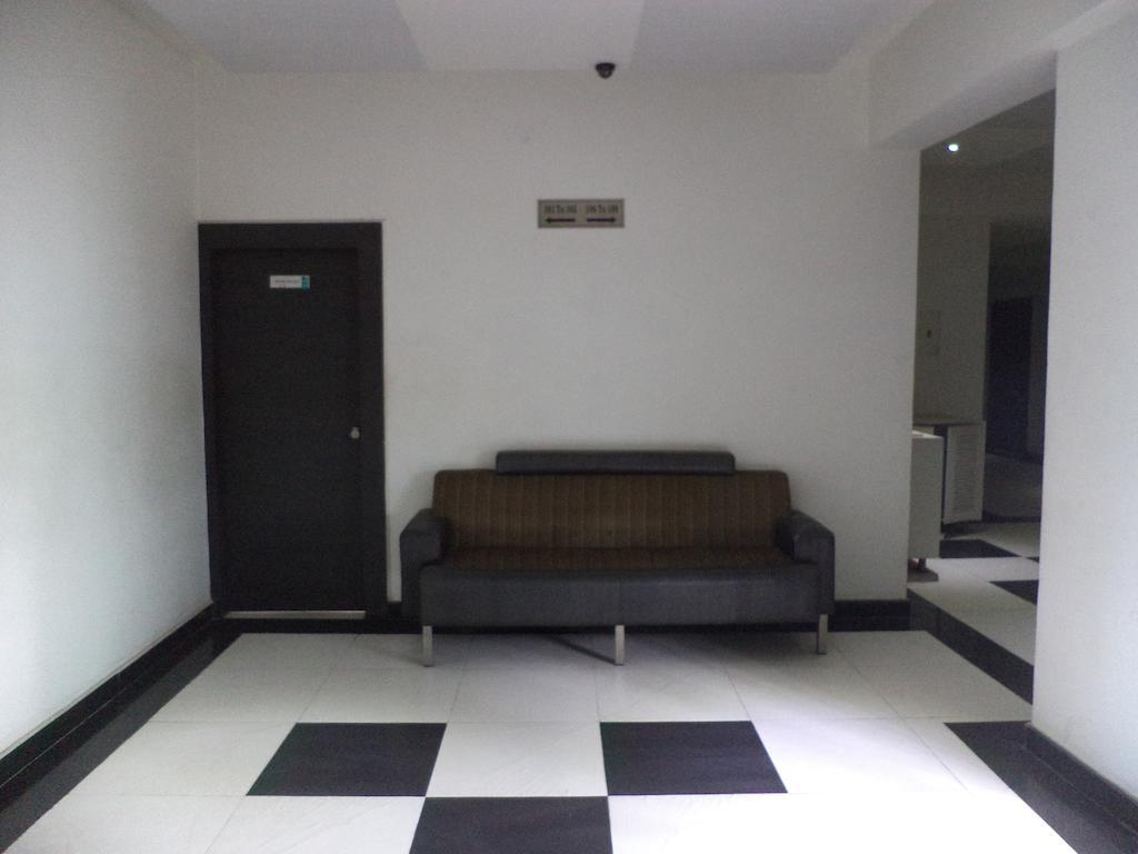 Hotel O Palak Residency Near Erragadda Metro Station Hyderabad Eksteriør bilde